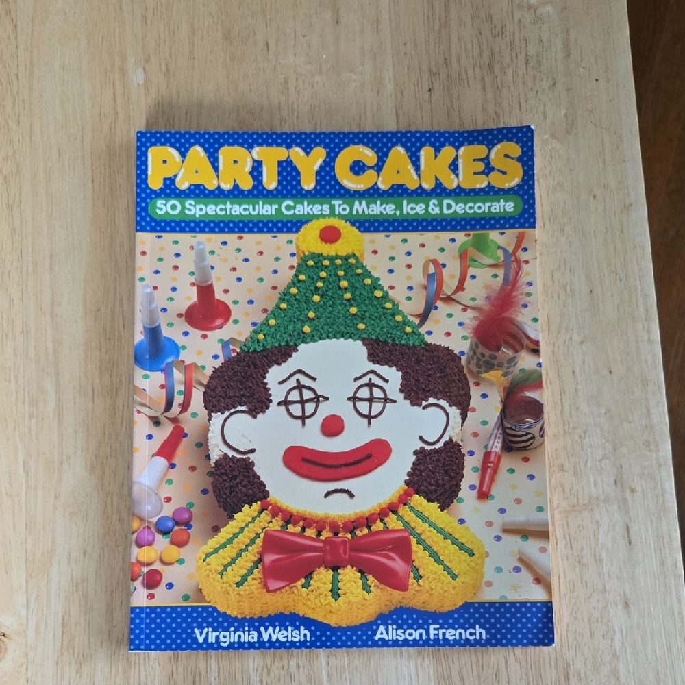 Party Cakes, 50 Cakes To Make Vintage Book, Cake Decorating